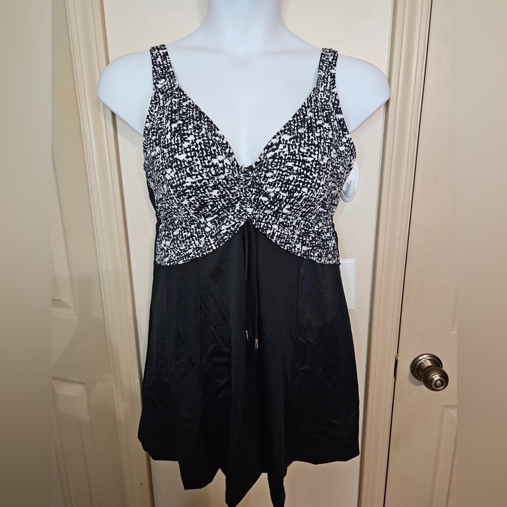 #182 Maxine- Black n White Printed Swim Dress- Size: 18